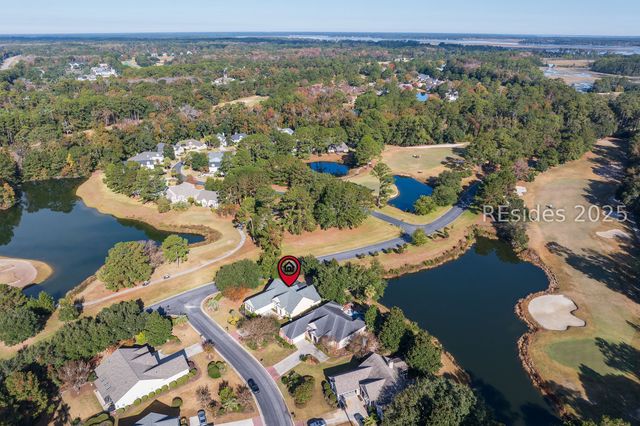 1 Crescent Cir, Bluffton, SC 29910