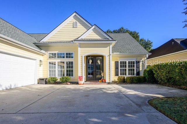 1 Crescent Cir, Bluffton, SC 29910