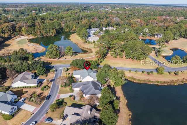 1 Crescent Cir, Bluffton, SC 29910