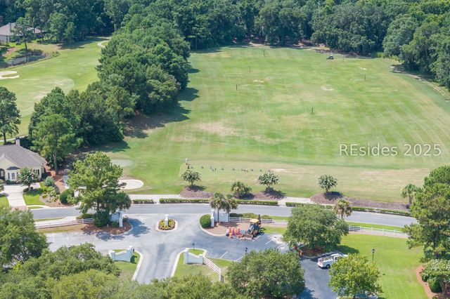 1 Crescent Cir, Bluffton, SC 29910