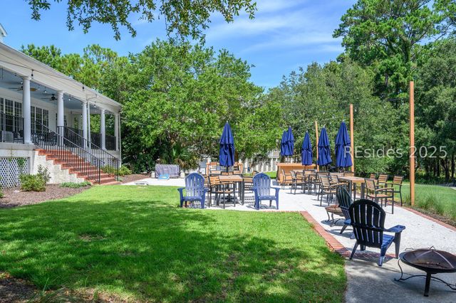 1 Crescent Cir, Bluffton, SC 29910