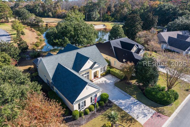 1 Crescent Cir, Bluffton, SC 29910