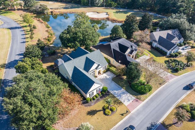 1 Crescent Cir, Bluffton, SC 29910