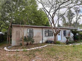 5555 Mayfair Dr, Pensacola, FL 32506