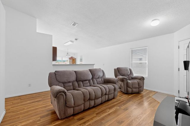 658 REDWOOD Street SW, Rio Rancho, NM 87124