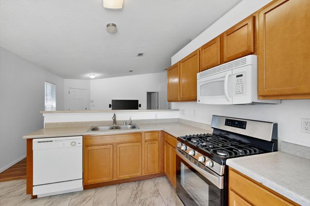 658 REDWOOD Street SW, Rio Rancho, NM 87124