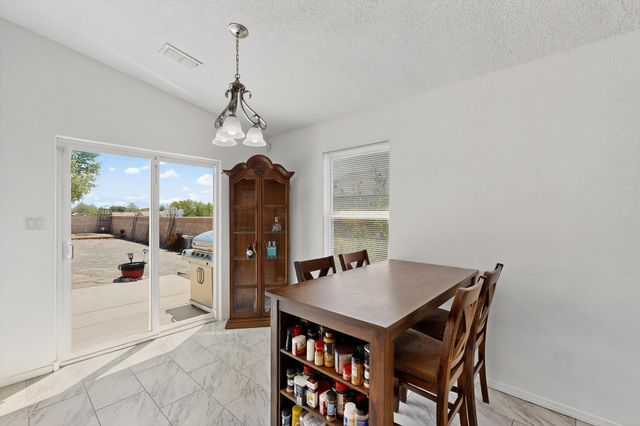 658 REDWOOD Street SW, Rio Rancho, NM 87124