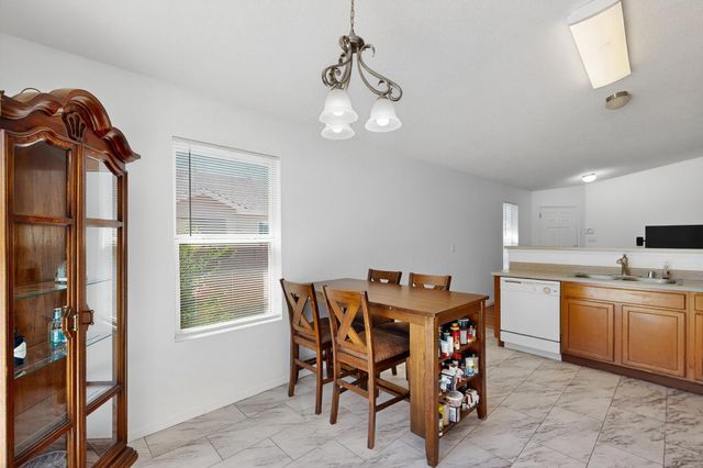 658 REDWOOD Street SW, Rio Rancho, NM 87124