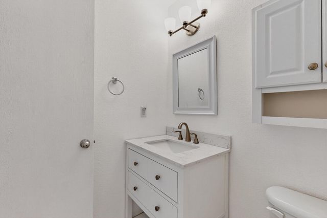 658 REDWOOD Street SW, Rio Rancho, NM 87124