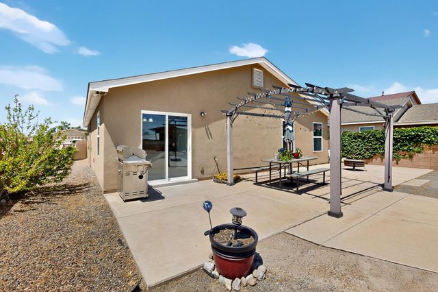 658 REDWOOD Street SW, Rio Rancho, NM 87124