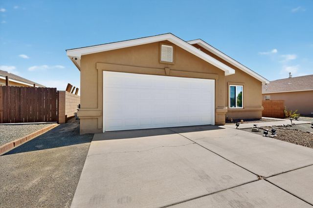 658 REDWOOD Street SW, Rio Rancho, NM 87124