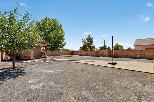 658 REDWOOD Street SW, Rio Rancho, NM 87124