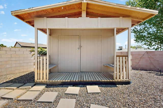 658 REDWOOD Street SW, Rio Rancho, NM 87124