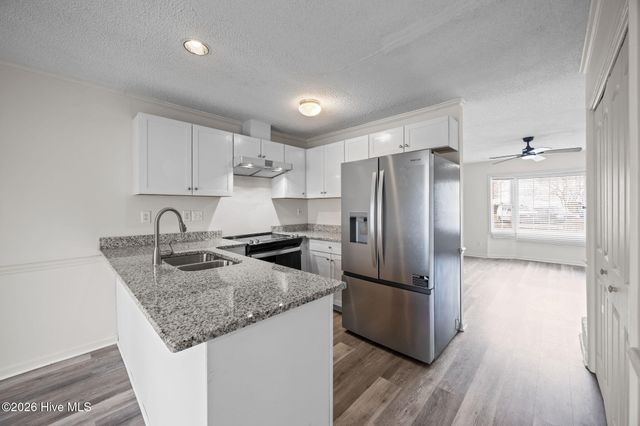 1115 Grovemont Drive H1, Greenville, NC 27834