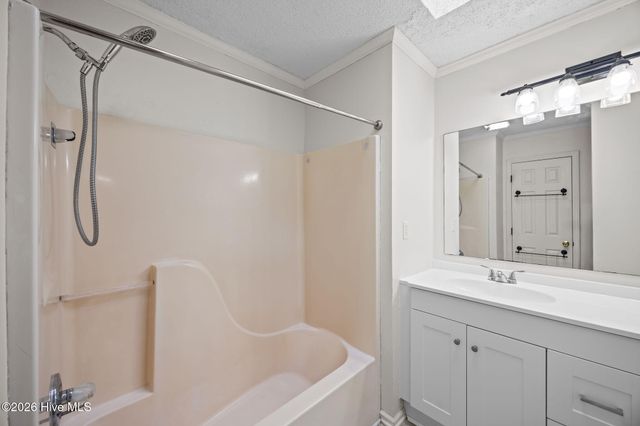 1115 Grovemont Drive H1, Greenville, NC 27834