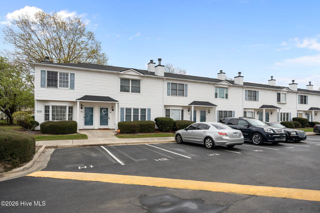 1115 Grovemont Drive H1, Greenville, NC 27834