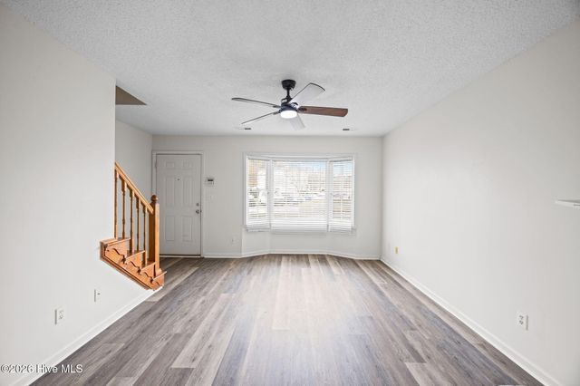 1115 Grovemont Drive H1, Greenville, NC 27834