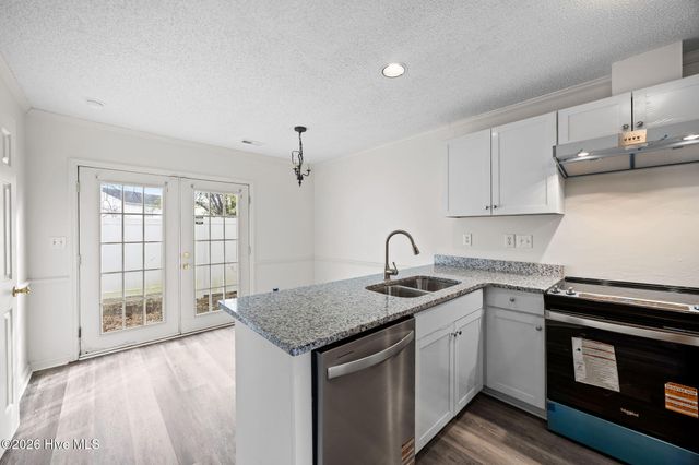 1115 Grovemont Drive H1, Greenville, NC 27834