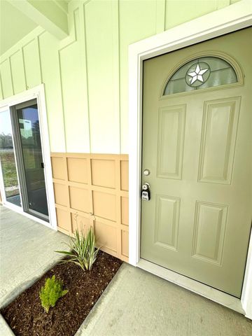 50 Westlake West, Trinity, TX 75862