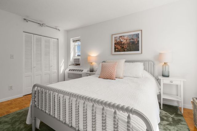 100 Marion St 47, Brookline, MA 02446