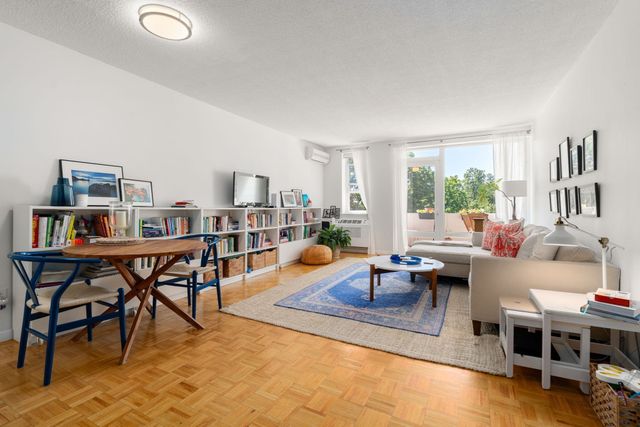 100 Marion St 47, Brookline, MA 02446