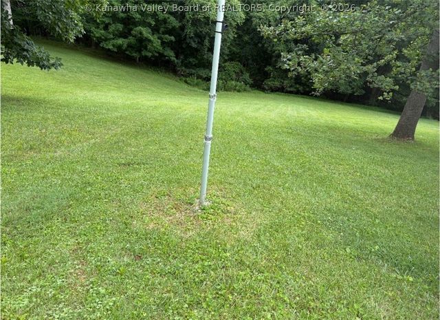 13 Trails End, Cross Lanes, WV 25313