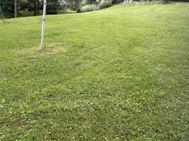 13 Trails End, Cross Lanes, WV 25313