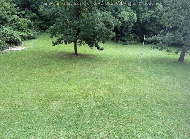 13 Trails End, Cross Lanes, WV 25313