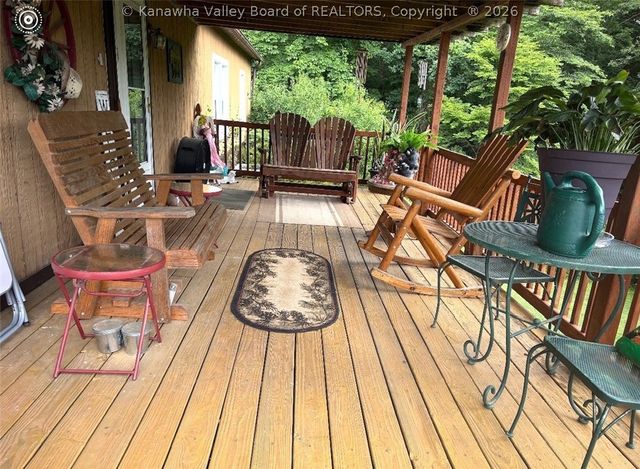 13 Trails End, Cross Lanes, WV 25313