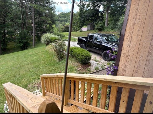 13 Trails End, Cross Lanes, WV 25313