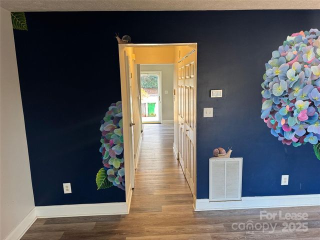 1201 Scaleybark Road B, Charlotte, NC 28209