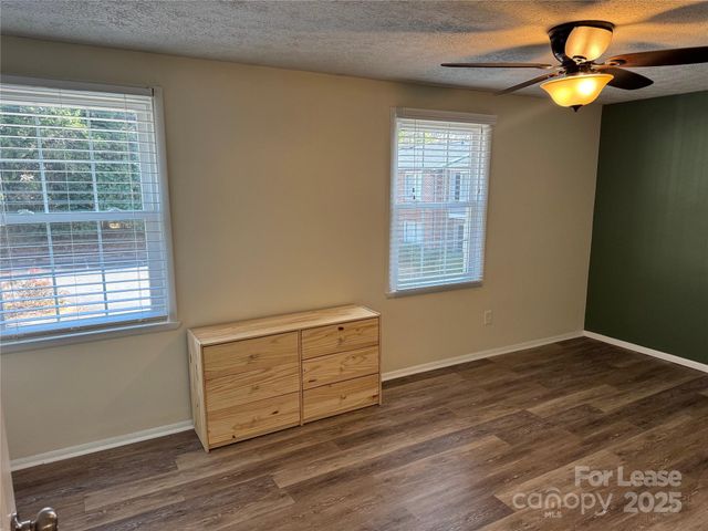 1201 Scaleybark Road B, Charlotte, NC 28209