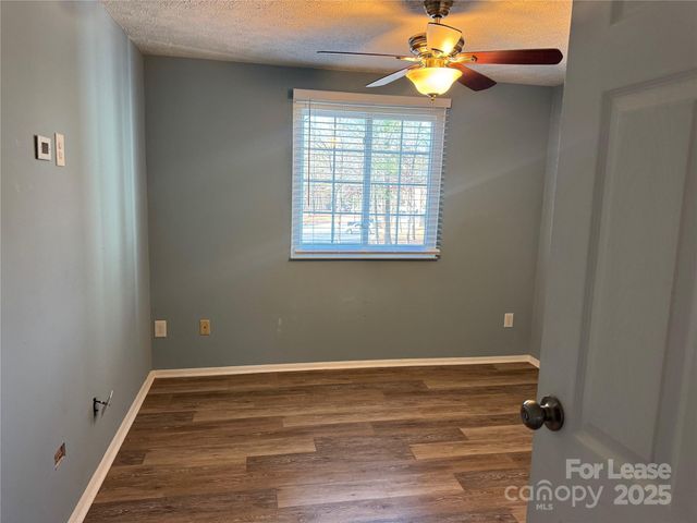 1201 Scaleybark Road B, Charlotte, NC 28209