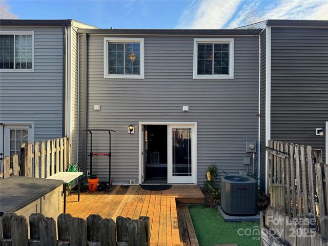 1201 Scaleybark Road B, Charlotte, NC 28209