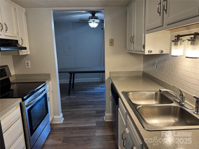 1201 Scaleybark Road B, Charlotte, NC 28209