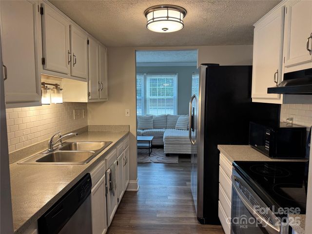 1201 Scaleybark Road B, Charlotte, NC 28209