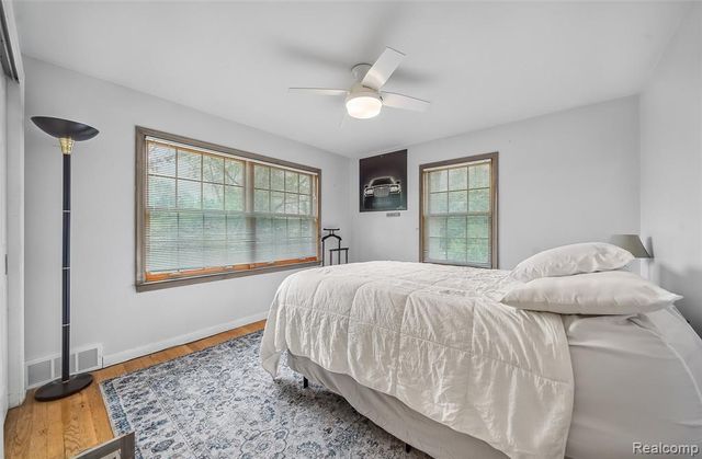 100 Overhill Road, Bloomfield Hills, MI 48301