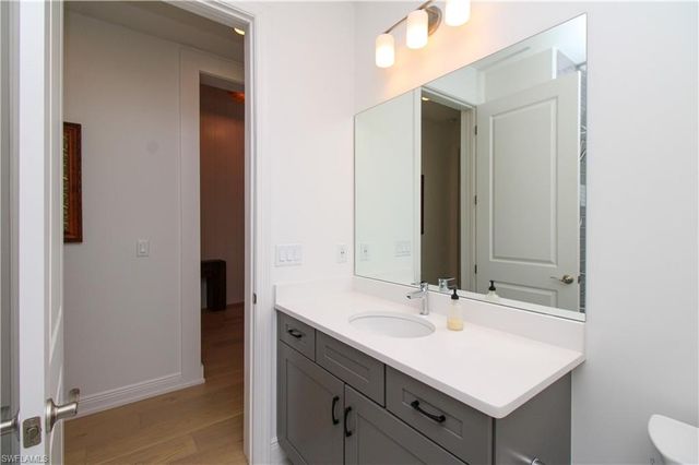 9241 Cayman DR, Naples, FL 34114