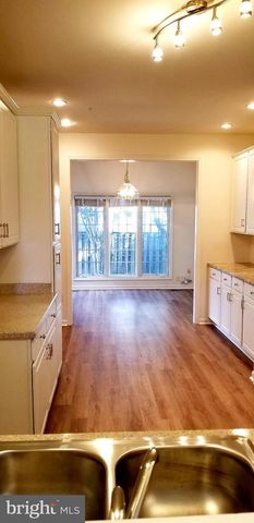 464 WINDING ROSE DR, Rockville, MD 20850