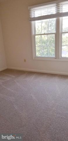 464 WINDING ROSE DR, Rockville, MD 20850