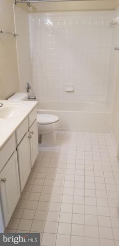 464 WINDING ROSE DR, Rockville, MD 20850