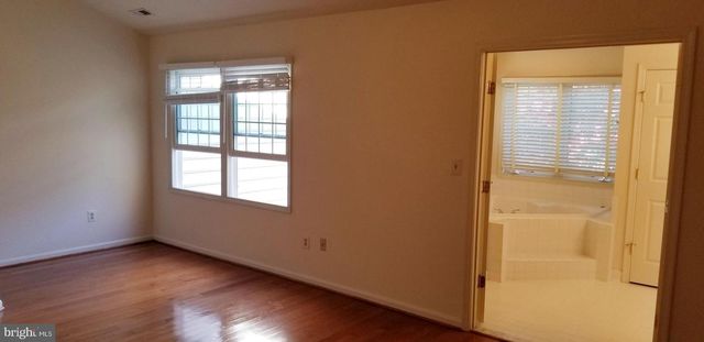 464 WINDING ROSE DR, Rockville, MD 20850