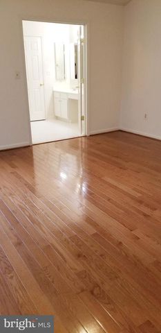 464 WINDING ROSE DR, Rockville, MD 20850