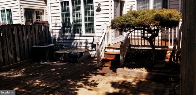 464 WINDING ROSE DR, Rockville, MD 20850