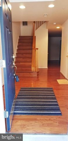 464 WINDING ROSE DR, Rockville, MD 20850