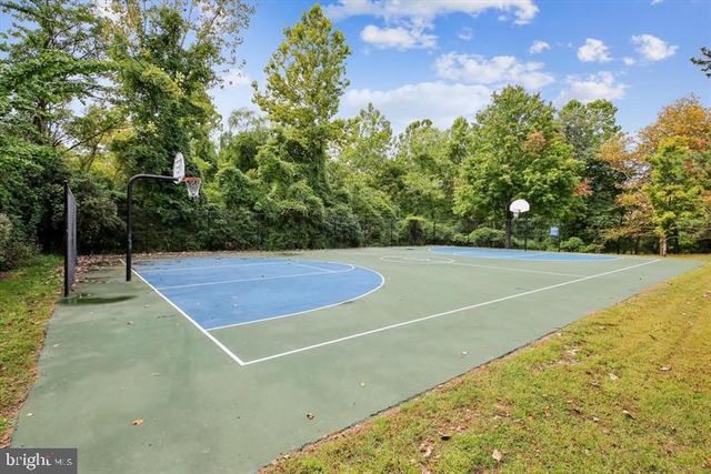 464 WINDING ROSE DR, Rockville, MD 20850