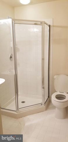 464 WINDING ROSE DR, Rockville, MD 20850