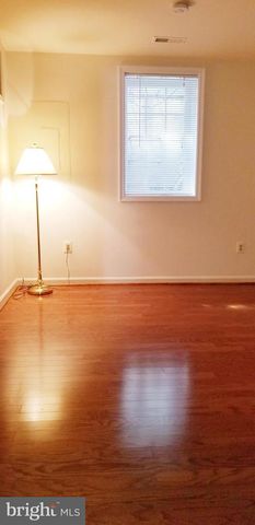 464 WINDING ROSE DR, Rockville, MD 20850