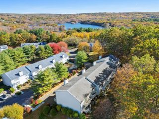 20 Wolf Hill Road 7H, Wolcott, CT 06716