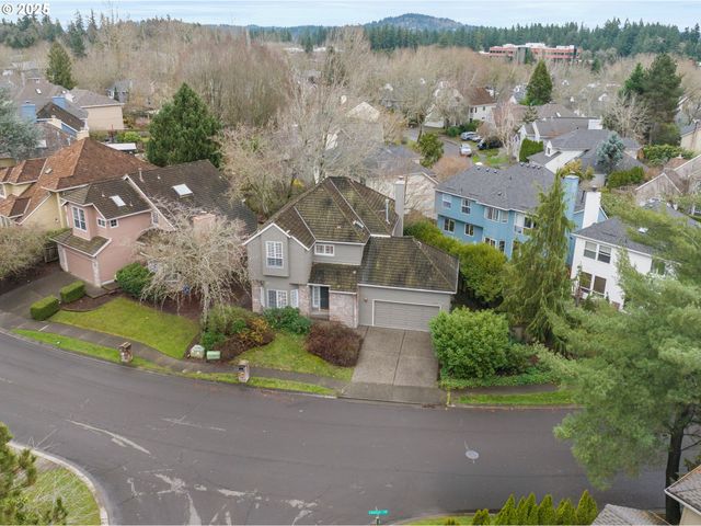 14390 CAMDEN Ln, Lake Oswego, OR 97035
